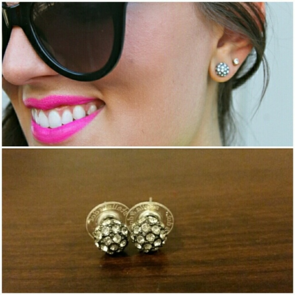 Stella & Dot | Glimmering Rhinestone Soirée Silver Pave+Hematite Stud Earring - Picture 4 of 9